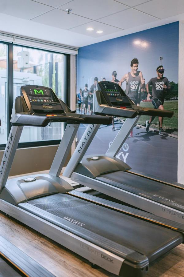 Radisson Rio De Janeiro Barra Hotel Exterior photo A treadmill